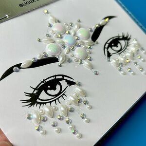 🖤NWT💕Icing Skin gems (Pearl-like)